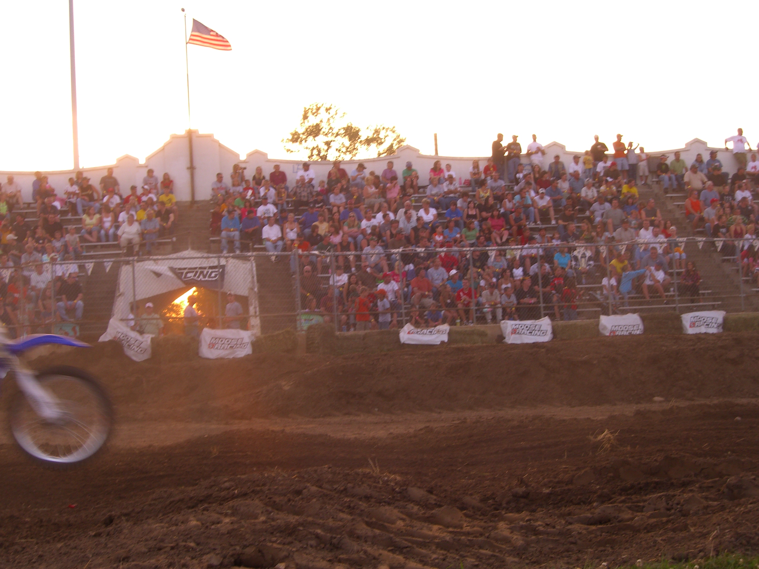 crowdsx2008.jpg